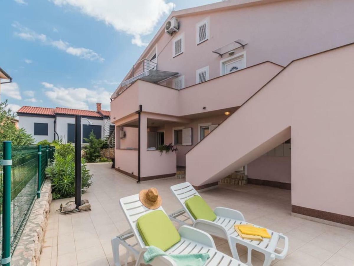 Apartment F-3 Klimno Buitenkant foto